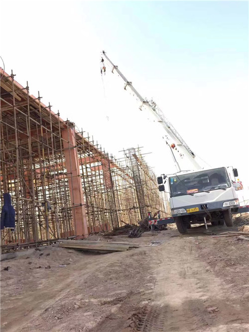 乌苏市25 吨、50 吨吊车怎么选？多大重量 / 半径适合对应车型？